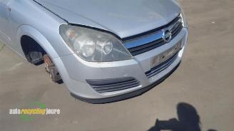 Opel Astra Astra H (L48), Hatchback 5-drs, 2004 / 2014 1.6 16V Twinport picture 18