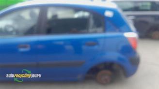 Kia Rio Rio II (DE), Hatchback, 2005 / 2011 1.4 16V picture 11