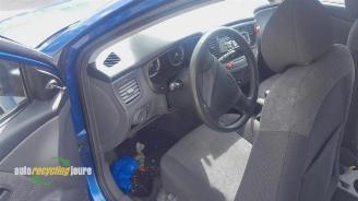 Kia Rio Rio II (DE), Hatchback, 2005 / 2011 1.4 16V picture 16