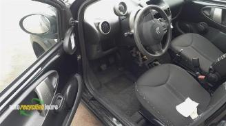 Citroën C1 onderdelen (kleur: EXZ) donorauto picture 24