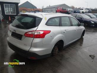 Ford Focus 3 onderdelen (kleur: OB) donorauto picture 8