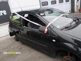 Renault Twingo II onderdelen (kleur: NV676) donorauto picture 3