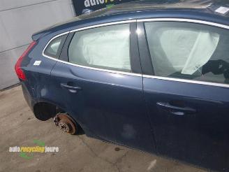 Volvo V-40 V40 (MV), Hatchback 5-drs, 2012 / 2019 1.6 T3 GTDi 16V picture 12