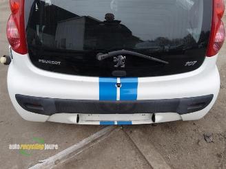 Peugeot 107 onderdelen (kleur: KWD) donorauto picture 9