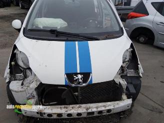 Peugeot 107 onderdelen (kleur: KWD) donorauto picture 12