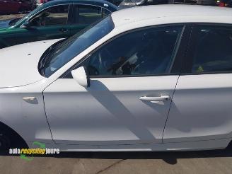 BMW 1-serie 1 serie (E87/87N), Hatchback 5-drs, 2003 / 2012 116i 1.6 16V picture 24