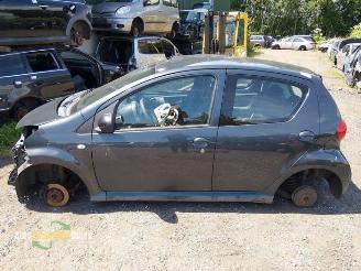 Toyota Aygo Aygo (B10), Hatchback, 2005 / 2014 1.0 12V VVT-i picture 4