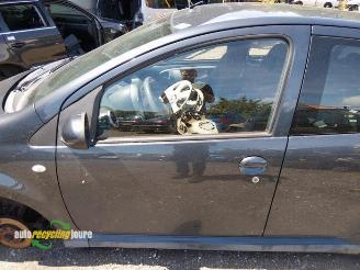 Toyota Aygo Aygo (B10), Hatchback, 2005 / 2014 1.0 12V VVT-i picture 13
