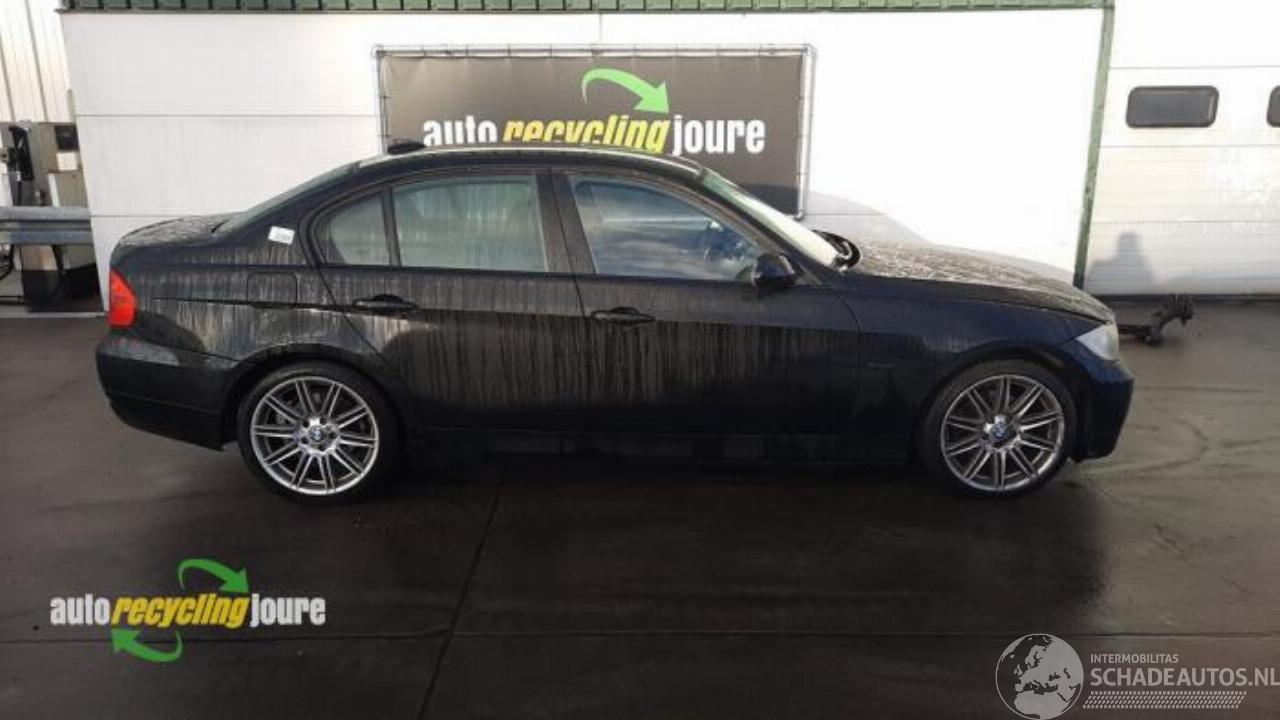 BMW 3-serie 3 serie (E90), Sedan, 2005 / 2011 318i 16V
