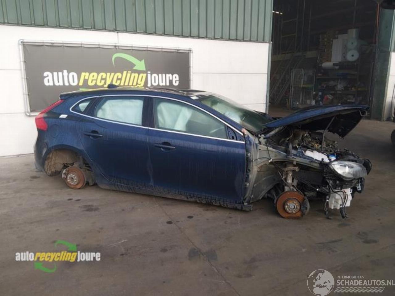 Volvo V-40 V40 (MV), Hatchback 5-drs, 2012 / 2019 1.6 T3 GTDi 16V