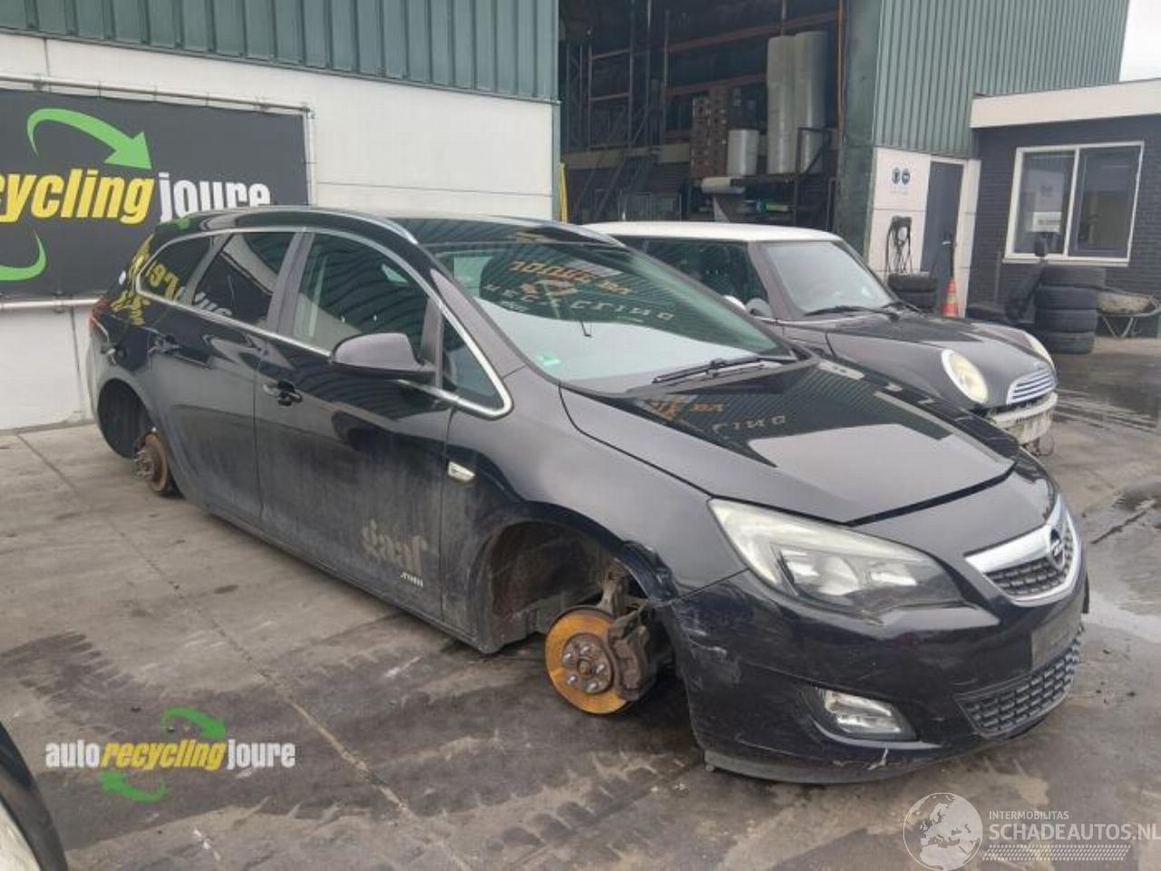 Opel Astra Astra J Sports Tourer (PD8/PE8/PF8), Combi, 2010 / 2015 1.4 Turbo 16V