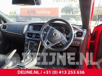 Volvo V-40 V40 (MV), Hatchback 5-drs, 2012 / 2019 1.5 T2 16V Geartronic picture 10