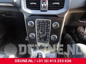 Volvo V-40 V40 (MV), Hatchback 5-drs, 2012 / 2019 1.5 T2 16V Geartronic picture 17