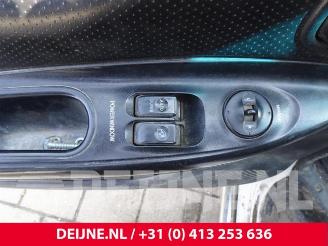 Hyundai H-200 H-1/H-200, Van, 1997 / 2008 2.5 CRDi Powervan picture 16