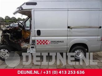 Peugeot Boxer Boxer (U9), Van, 2006 2.2 HDi 150 picture 16