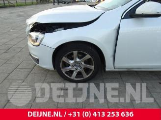 Volvo V-60 V60 I (FW/GW), Combi, 2010 / 2018 1.6 DRIVe picture 15