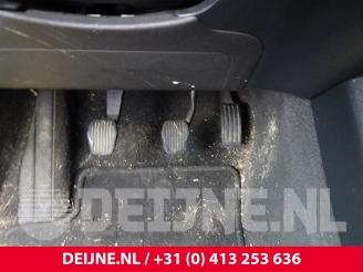 Volvo V-40 V40 (MV), Hatchback 5-drs, 2012 / 2019 2.0 D2 16V picture 16