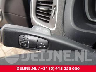 Volvo V-40 V40 (MV), Hatchback 5-drs, 2012 / 2019 1.6 D2 picture 12
