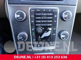 Volvo V-60 V60 I (FW/GW), Combi, 2010 / 2018 2.4 D6 20V Plug-in Hybrid AWD picture 31