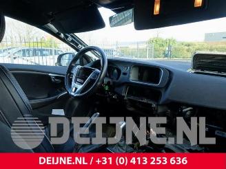 Volvo V-40 V40 (MV), Hatchback 5-drs, 2012 / 2019 2.0 D2 16V picture 33