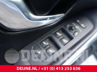 Volvo V-40 V40 (MV), Hatchback 5-drs, 2012 / 2019 2.0 D2 16V picture 15