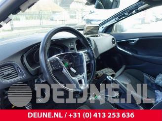 Volvo V-40 V40 (MV), Hatchback 5-drs, 2012 / 2019 2.0 D2 16V picture 17
