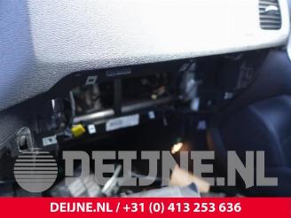 Volvo V-40 V40 (MV), Hatchback 5-drs, 2012 / 2019 2.0 D2 16V picture 29