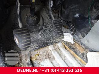 Renault Trafic Trafic New (FL), Van, 2001 / 2014 1.9 dCi 100 16V picture 24
