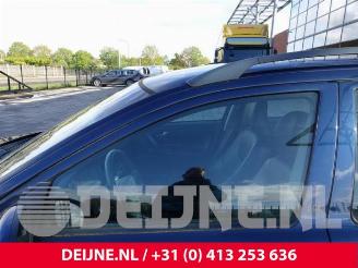 Volvo V-70 V70 (SW), Combi, 1999 / 2008 2.4 20V 140 picture 16