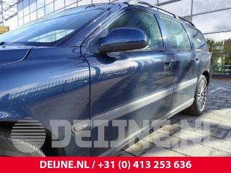 Volvo V-70 V70 (SW), Combi, 1999 / 2008 2.4 20V 140 picture 11