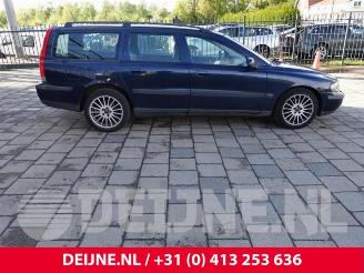 Volvo V-70 V70 (SW), Combi, 1999 / 2008 2.4 20V 140 picture 8