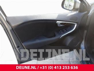 Volvo V-40 V40 (MV), Hatchback 5-drs, 2012 / 2019 2.0 D2 16V picture 35