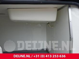 Peugeot Expert Expert (V1/VA/VB/VE/VF/VT/VY), Van, 2016 2.0 Blue HDi 180 16V picture 30