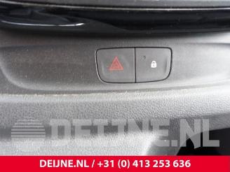 Opel Vivaro Vivaro, Van, 2014 / 2019 1.6 CDTI BiTurbo 140 picture 29