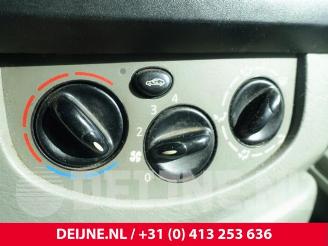 Renault Trafic Trafic New (FL), Van, 2001 / 2014 1.9 dCi 100 16V picture 23