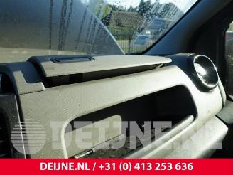 Renault Trafic Trafic (1FL/2FL/3FL/4FL), Van, 2014 1.6 dCi 120 Twin Turbo picture 25