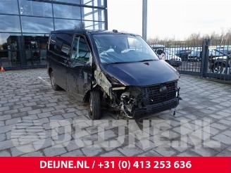 Salvage car Volkswagen Transporter Transporter T6, Van, 2015 / 2024 2.0 TDI 2021/1