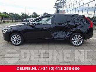 Volvo V-60 V60 I (FW/GW), Combi, 2010 / 2018 2.0 D3 16V picture 4