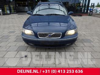 Volvo V-70 V70 (SW), Combi, 1999 / 2008 2.4 T 20V picture 2