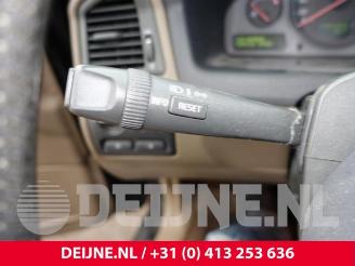 Volvo S-60 S60 I (RS/HV), Sedan, 2000 / 2010 2.4 20V 140 picture 23