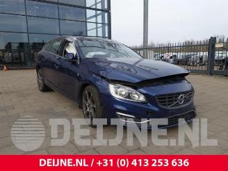 Unfallwagen Volvo V-60 V60 I (FW/GW), Combi, 2010 / 2018 2.0 T3 16V 2016/3