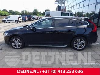 Volvo V-60 V60 I (FW/GW), Combi, 2010 / 2018 2.4 D6 20V Plug-in Hybrid AWD picture 4