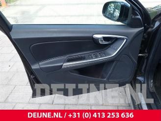 Volvo V-60 V60 I (FW/GW), Combi, 2010 / 2018 2.4 D6 20V Plug-in Hybrid AWD picture 19