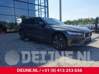 Coche siniestrado Volvo V-60 V60 II (ZW), Combi, 2018 2.0 T6 16V Twin Engine 2020/1
