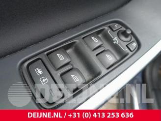 Volvo V-60 V60 I (FW/GW), Combi, 2010 / 2018 2.0 D3 20V picture 16