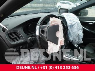Volvo V-40 V40 (MV), Hatchback 5-drs, 2012 / 2019 2.0 D2 16V picture 19