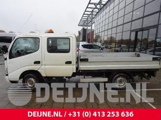 Toyota Dyna Dyna 100/150, Chassis-Cabine, 2001 2.5D4-D 90 16V picture 4