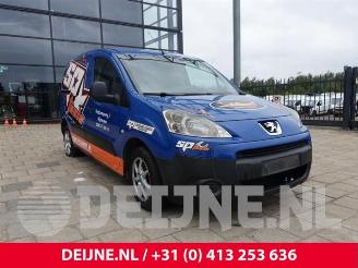 Salvage car Peugeot Partner Tepee Partner Tepee (7A/B/C/D/E/F/G/J/P/S), MPV, 2008 / 2018 1.6 HDiF 90 16V Phase 1 2011/6