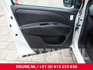 Opel Combo Combo, Van, 2012 / 2018 1.3 CDTI 16V picture 16
