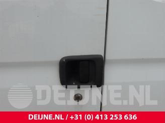 Renault Master Master II (ED/HD/UD), Chassis-Cabine, 1997 / 2010 2.5 dCi 16V 100 picture 16